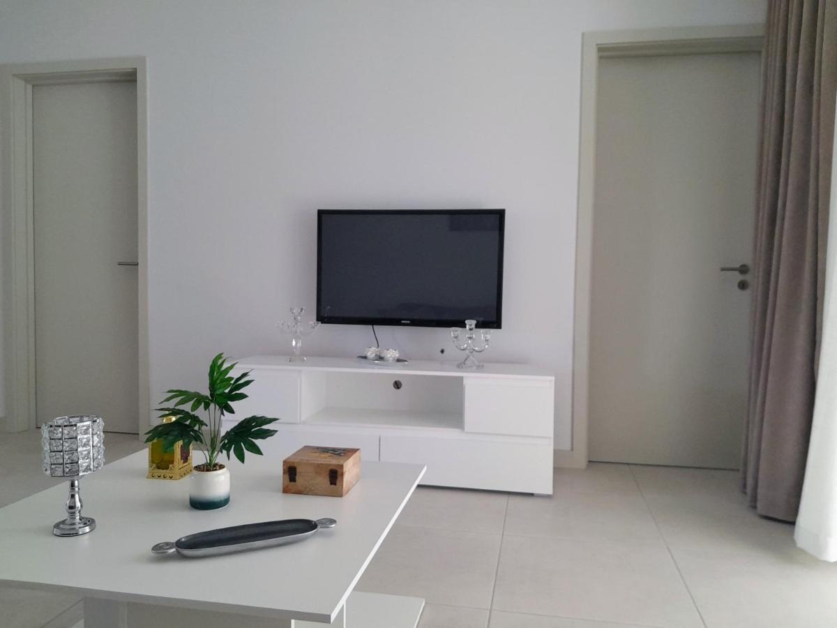 Appt Neuf De 2Ch Ds Residence Avec Piscine, Route Cotiere Гранд Байе Екстериор снимка